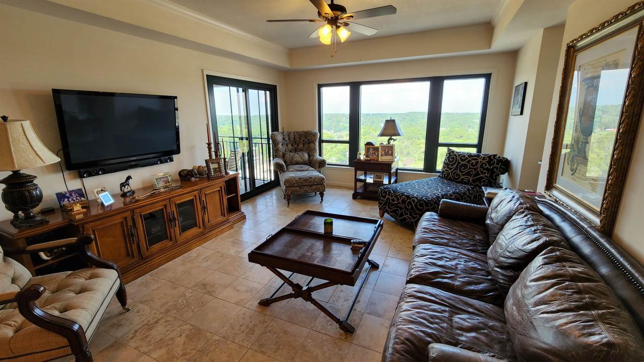 121 Monroe Street #1208 - Photo 1