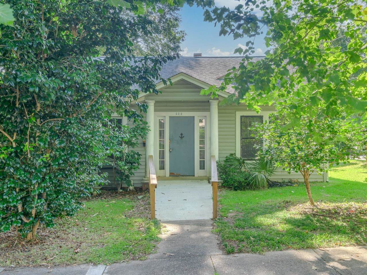 523 Meridian Street - Photo 1