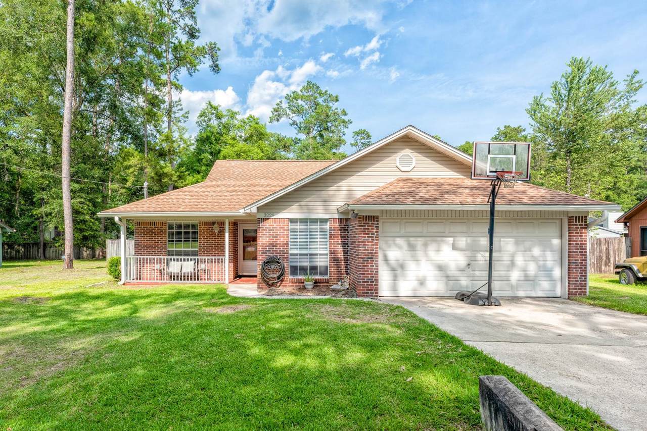 3229 Earl Drive - Photo 1