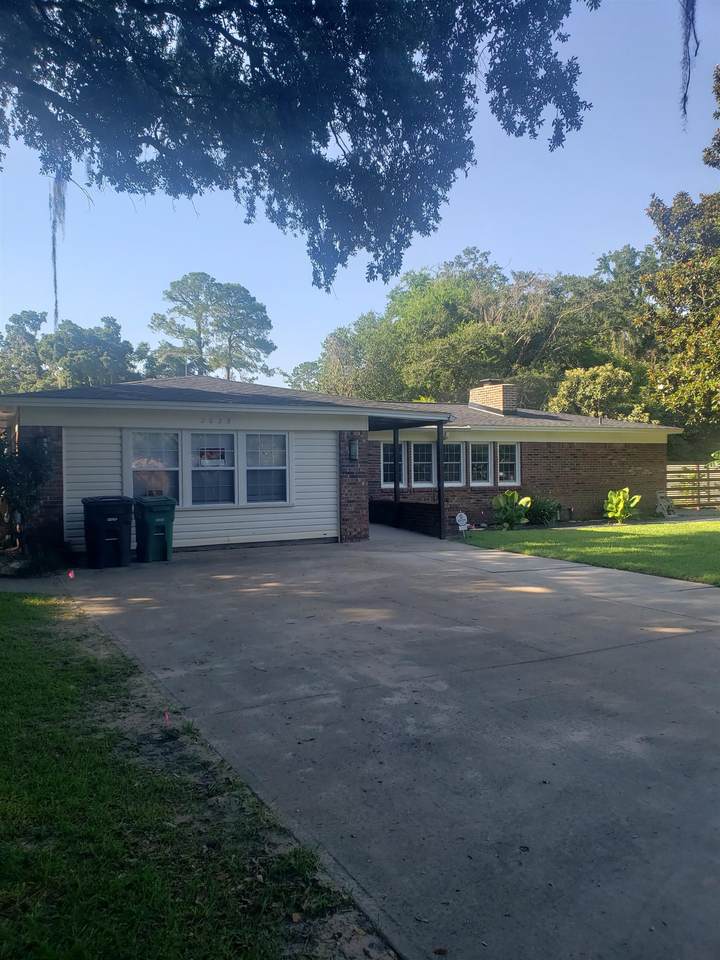 2025 Shady Oaks Drive - Photo 1