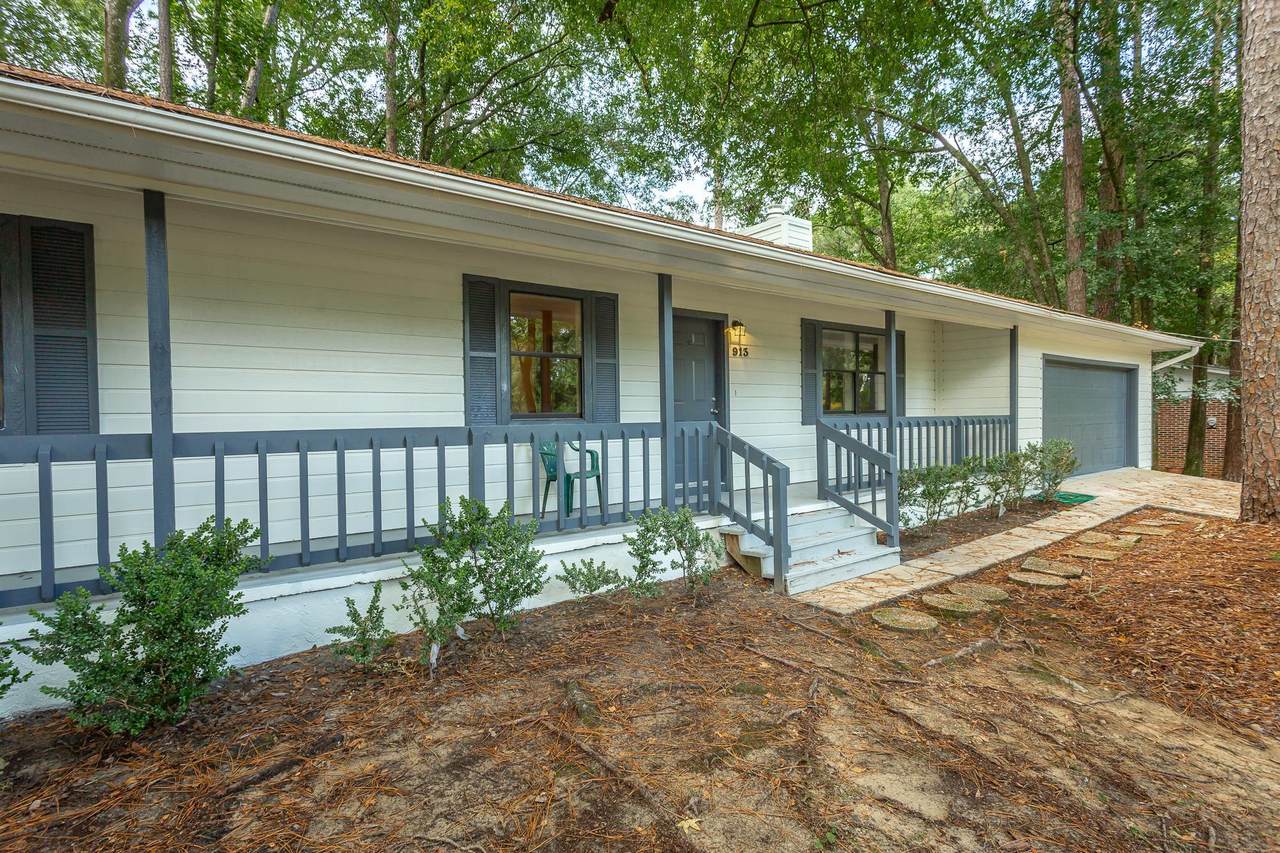 913 Tamarack Avenue - Photo 1