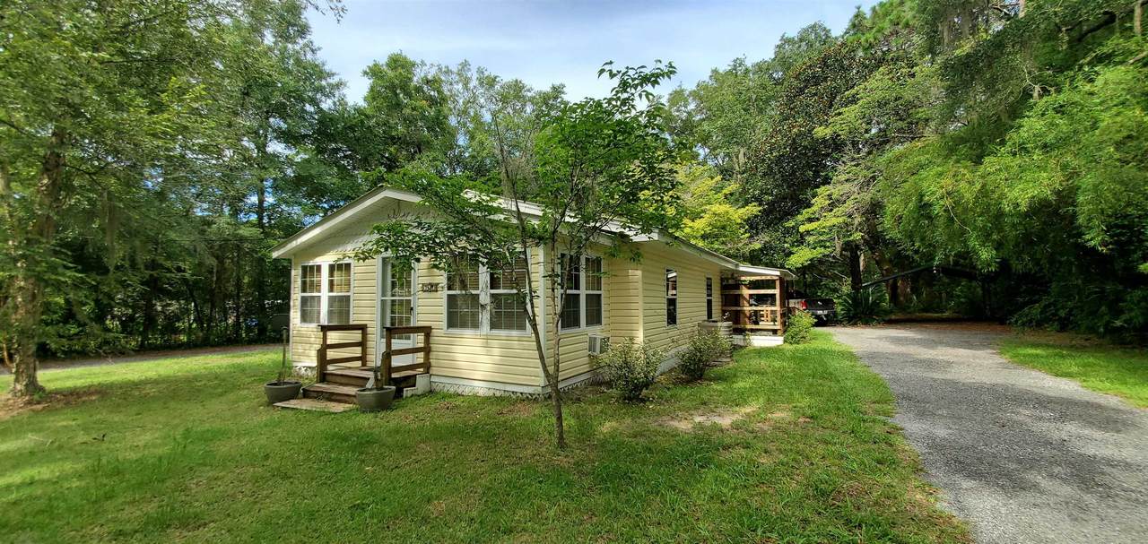 1407 Springfield Street - Photo 1