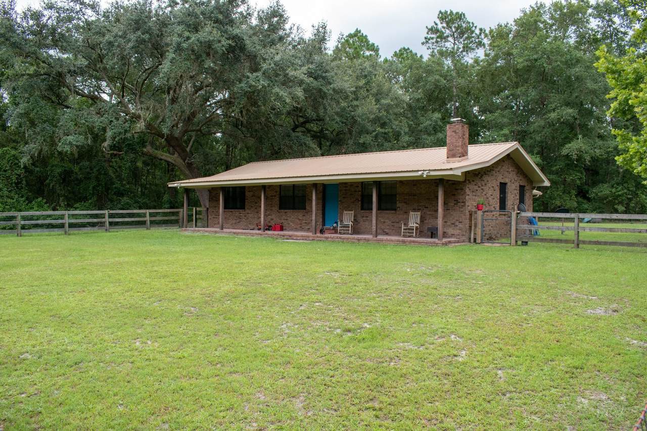 685 Roberts Aman Road - Photo 1