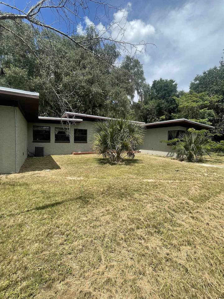 712 Green Street - Photo 1