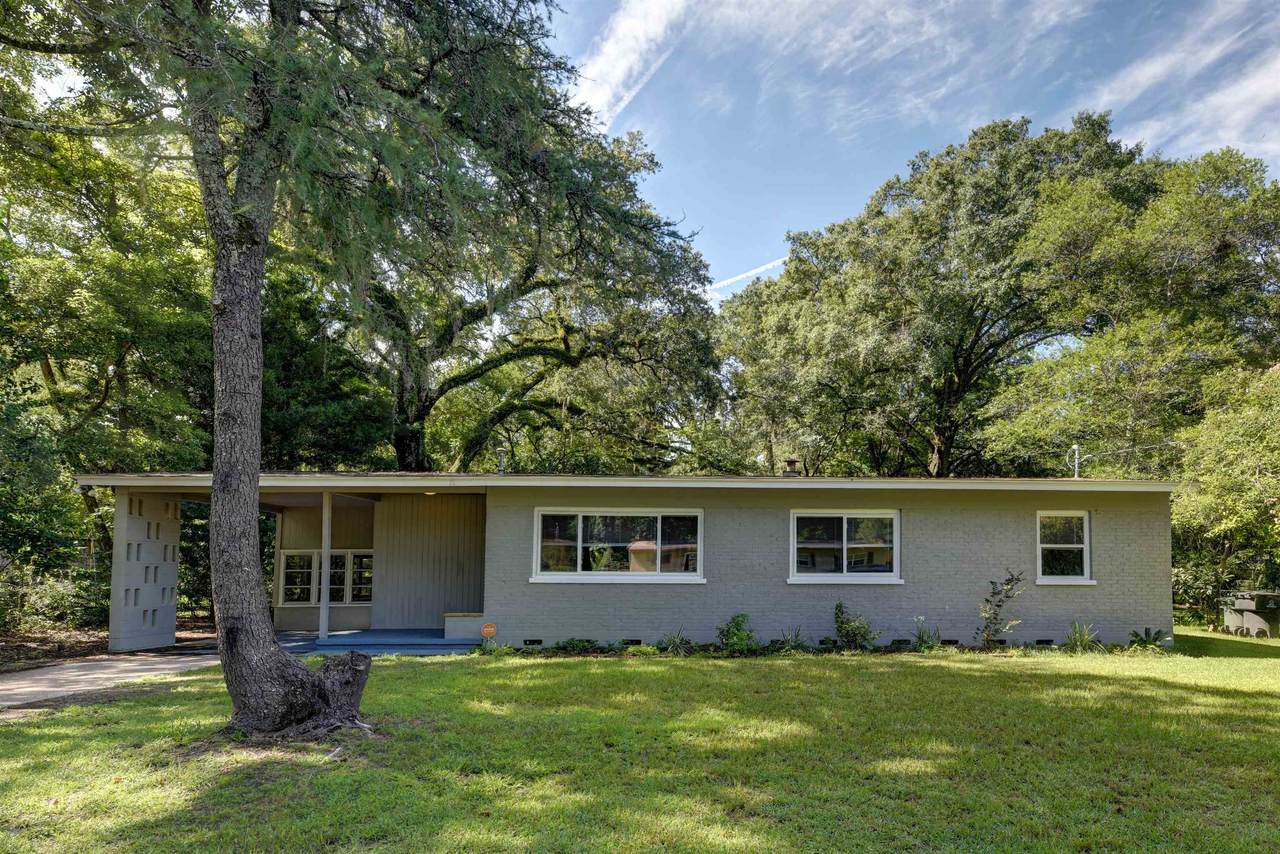 719 Apache Street - Photo 1
