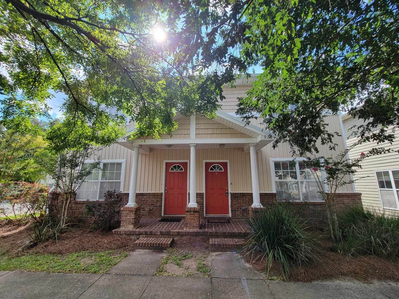 1926 Corvallis Avenue - Photo 1