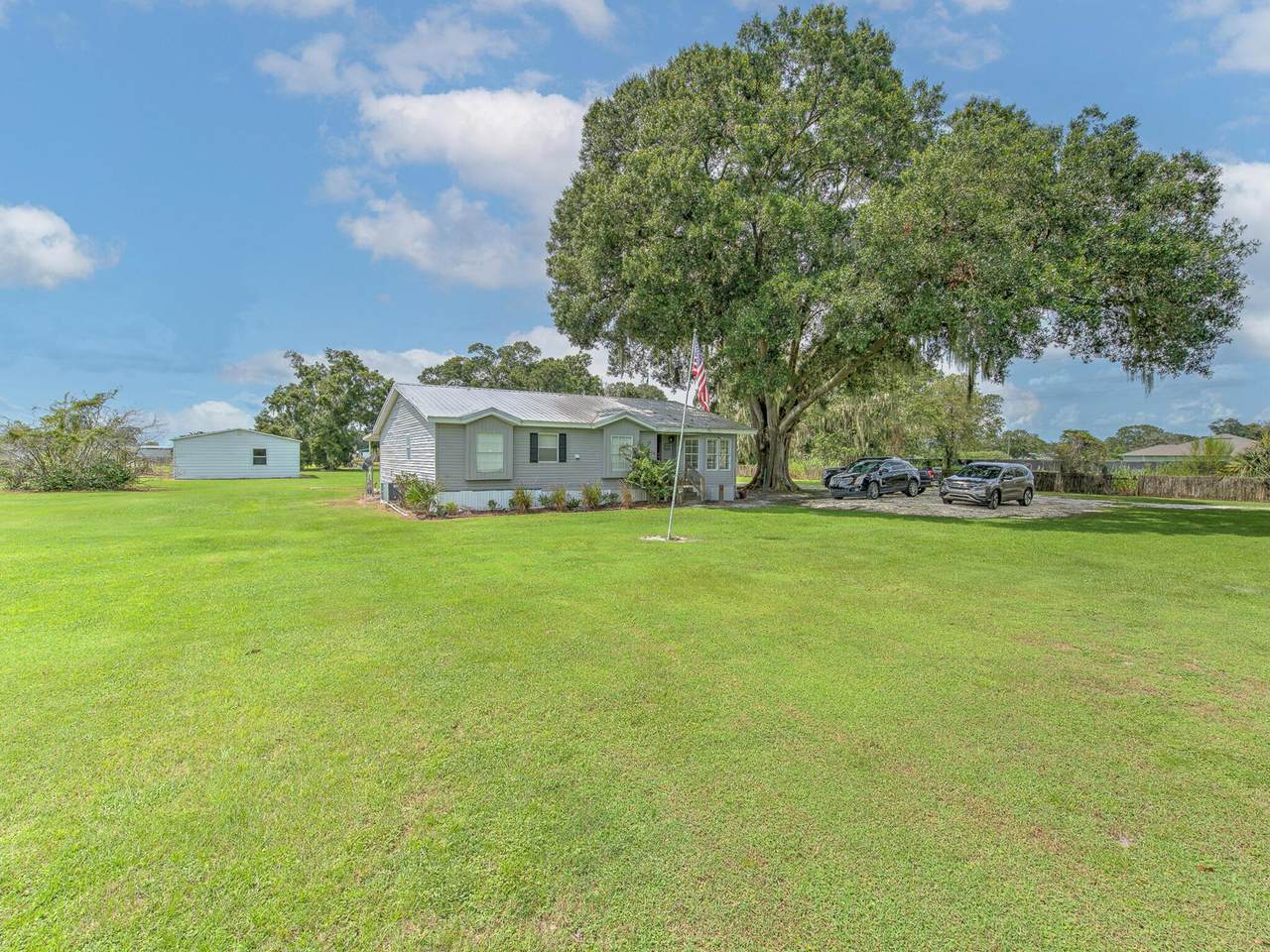 11106 Tuten Loop - Photo 1