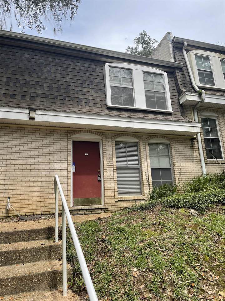 2020 Continental Avenue - Photo 1