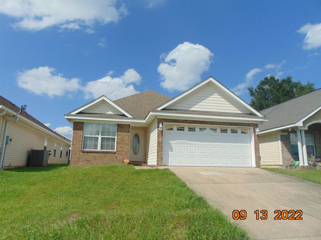 360 Chastain Lane - Photo 1