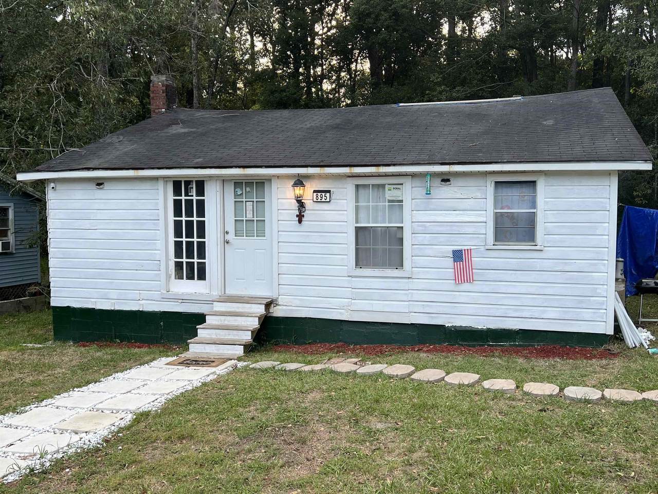 895 Independent Street - Photo 1