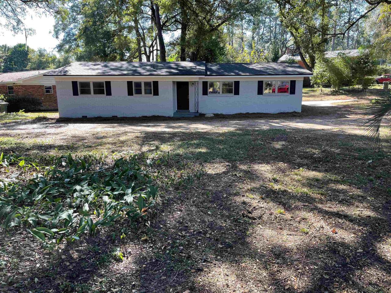 1415 Sharon Rd - Photo 1