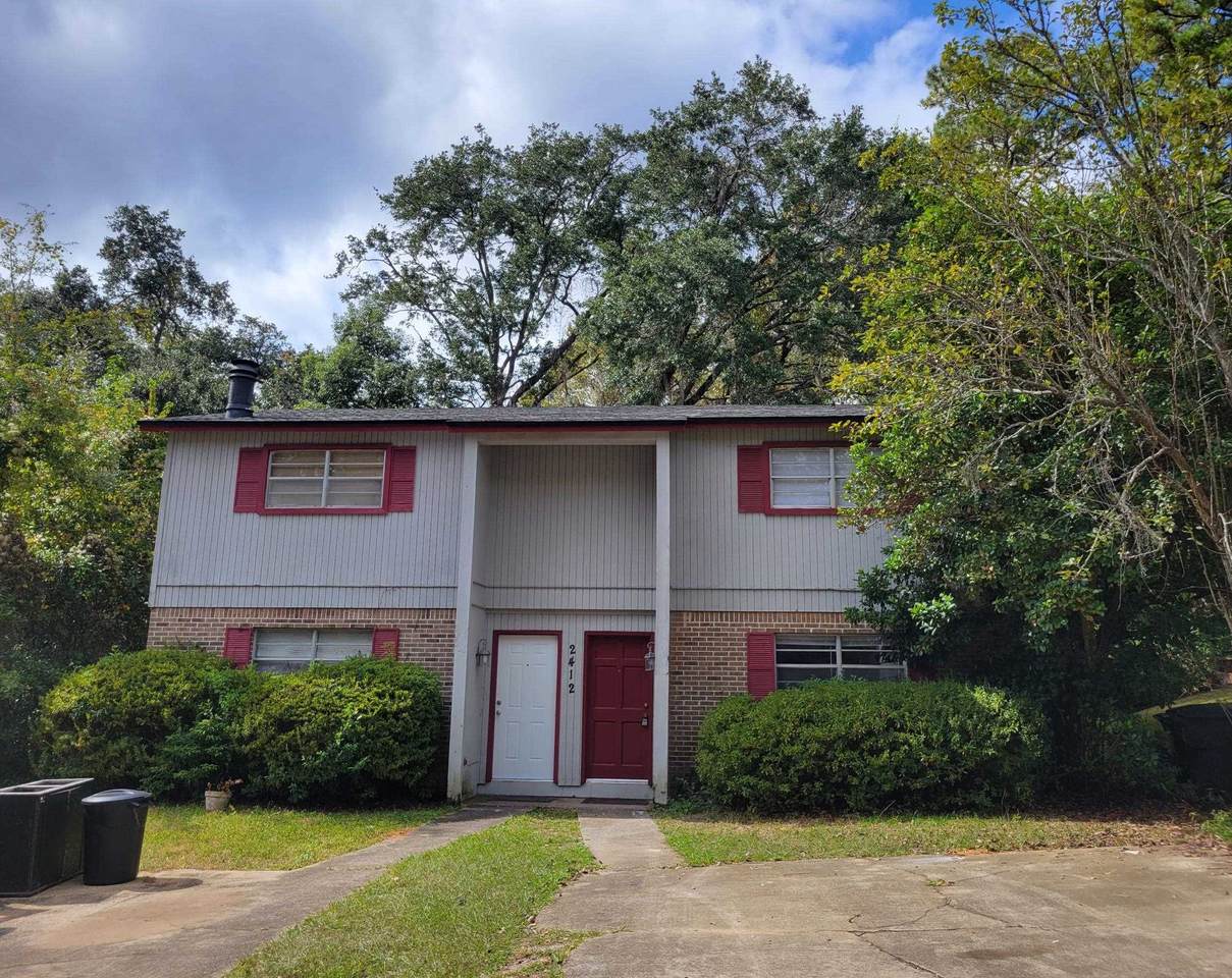 2412 Ramblewood Court - Photo 1