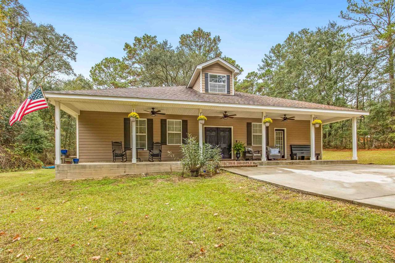 9101 Ravena Road - Photo 1