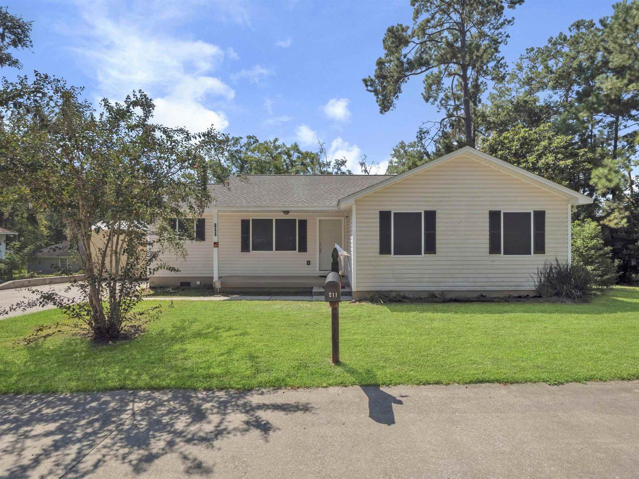 211 Osceola Lane - Photo 1