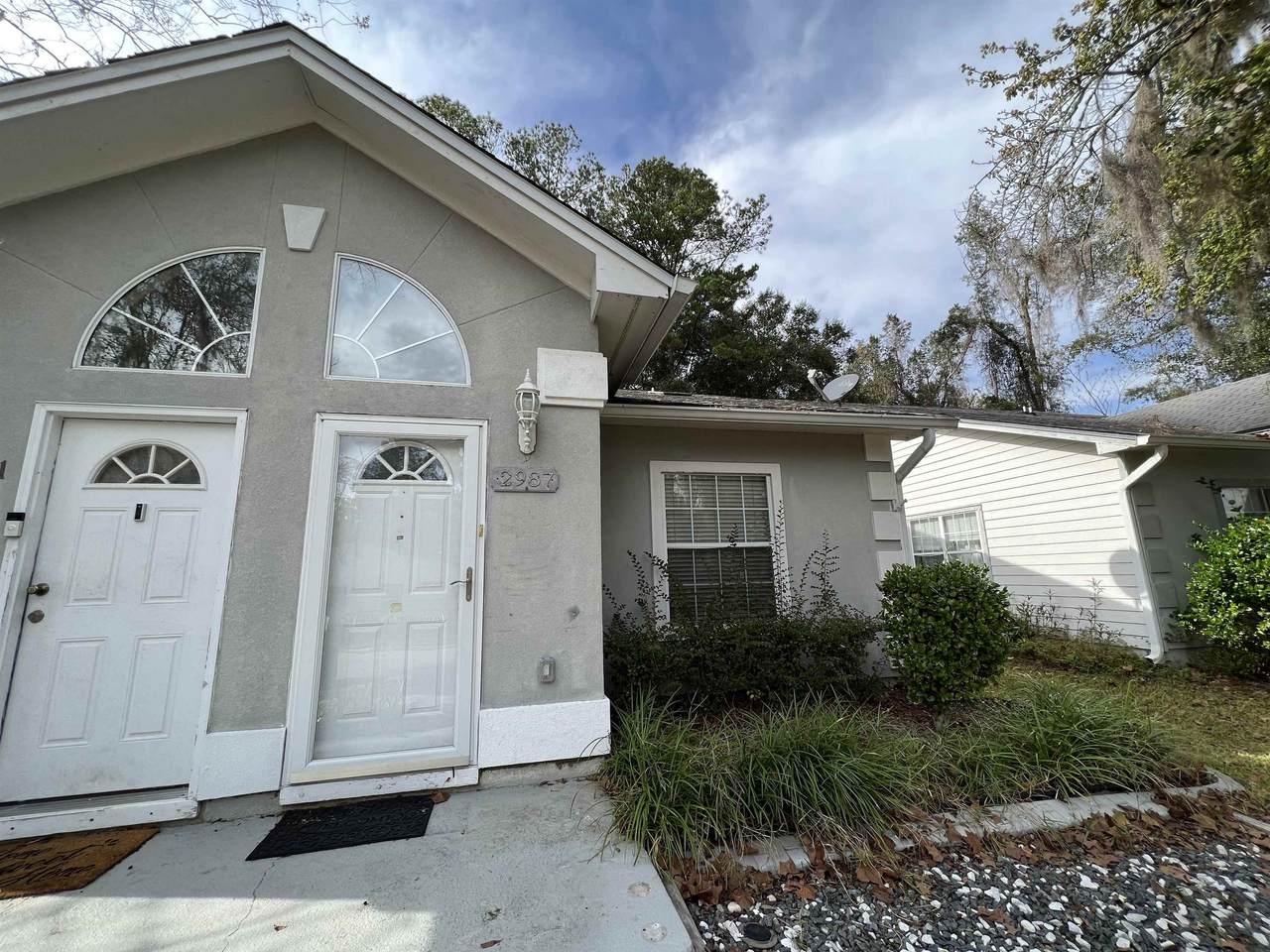 2987 Royal Palm Way - Photo 1