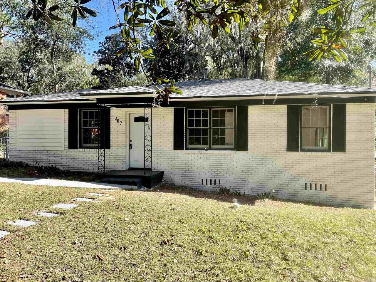 207 Grace Street - Photo 1
