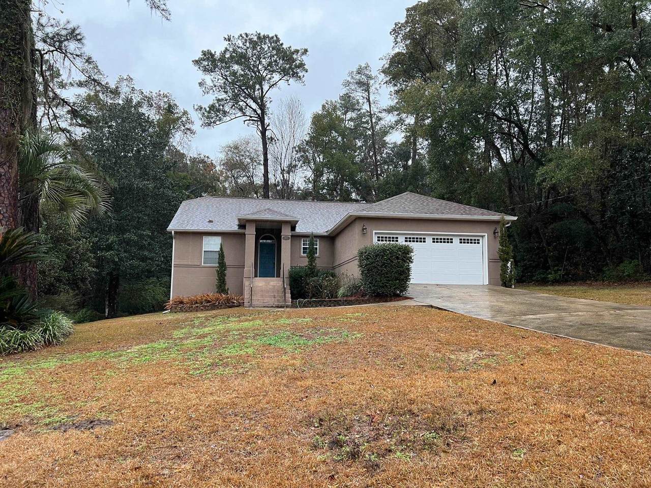 902 Oak Knoll Avenue - Photo 1