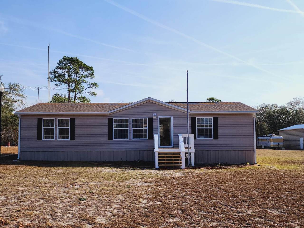 16400 Royal Oak Drive - Photo 1