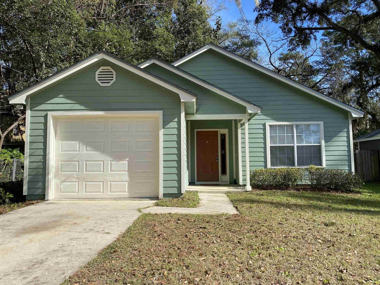 1421 Gadsden Street - Photo 1