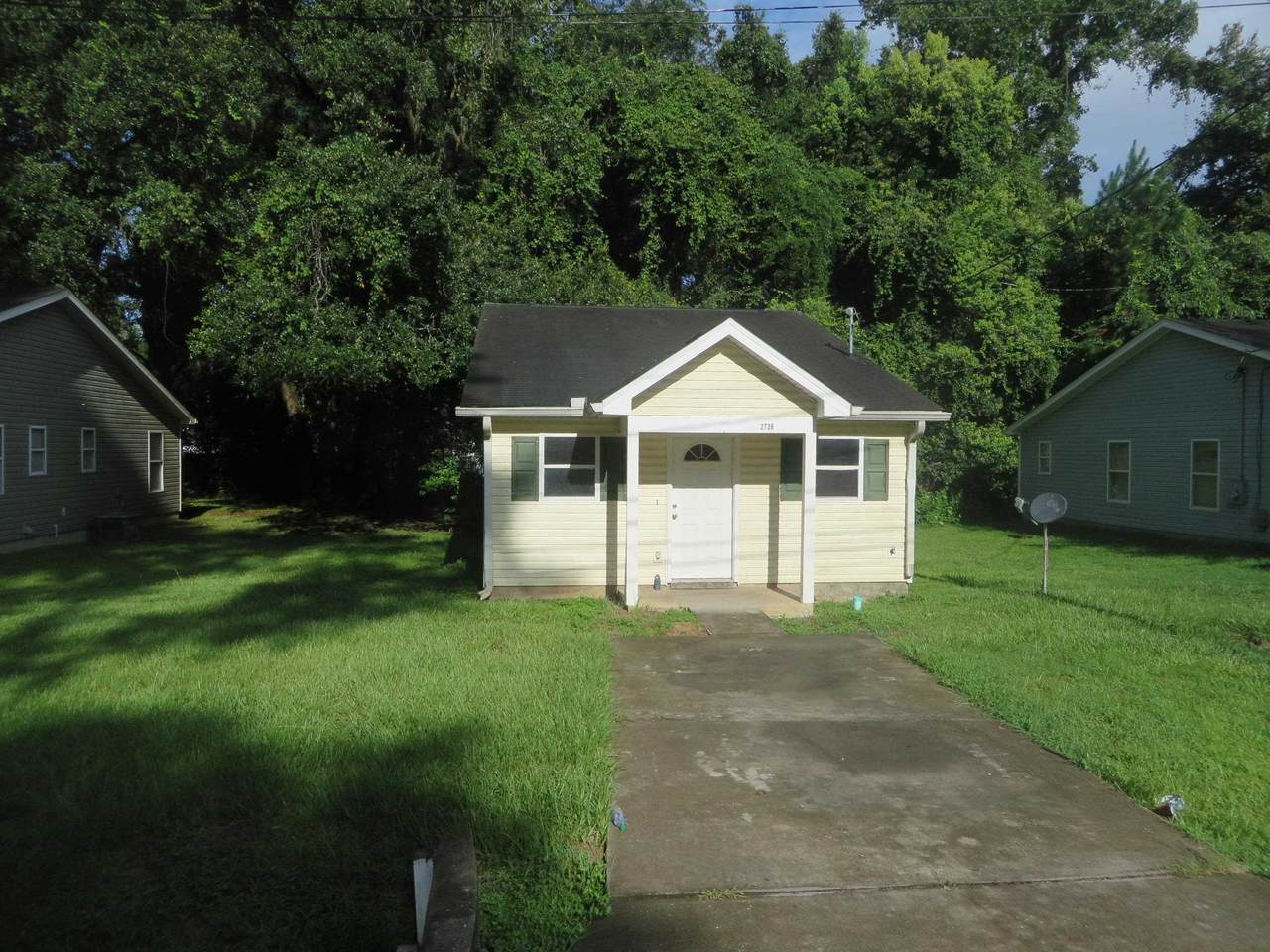 2726 Cypress Lake Street - Photo 1