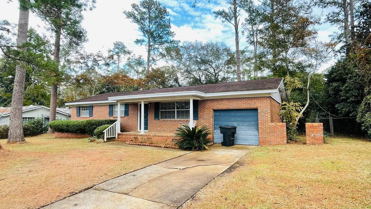 1513 Coombs Drive - Photo 1