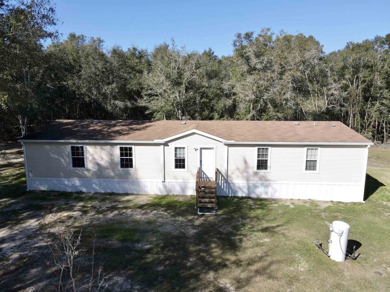 882 Circle Road - Photo 1