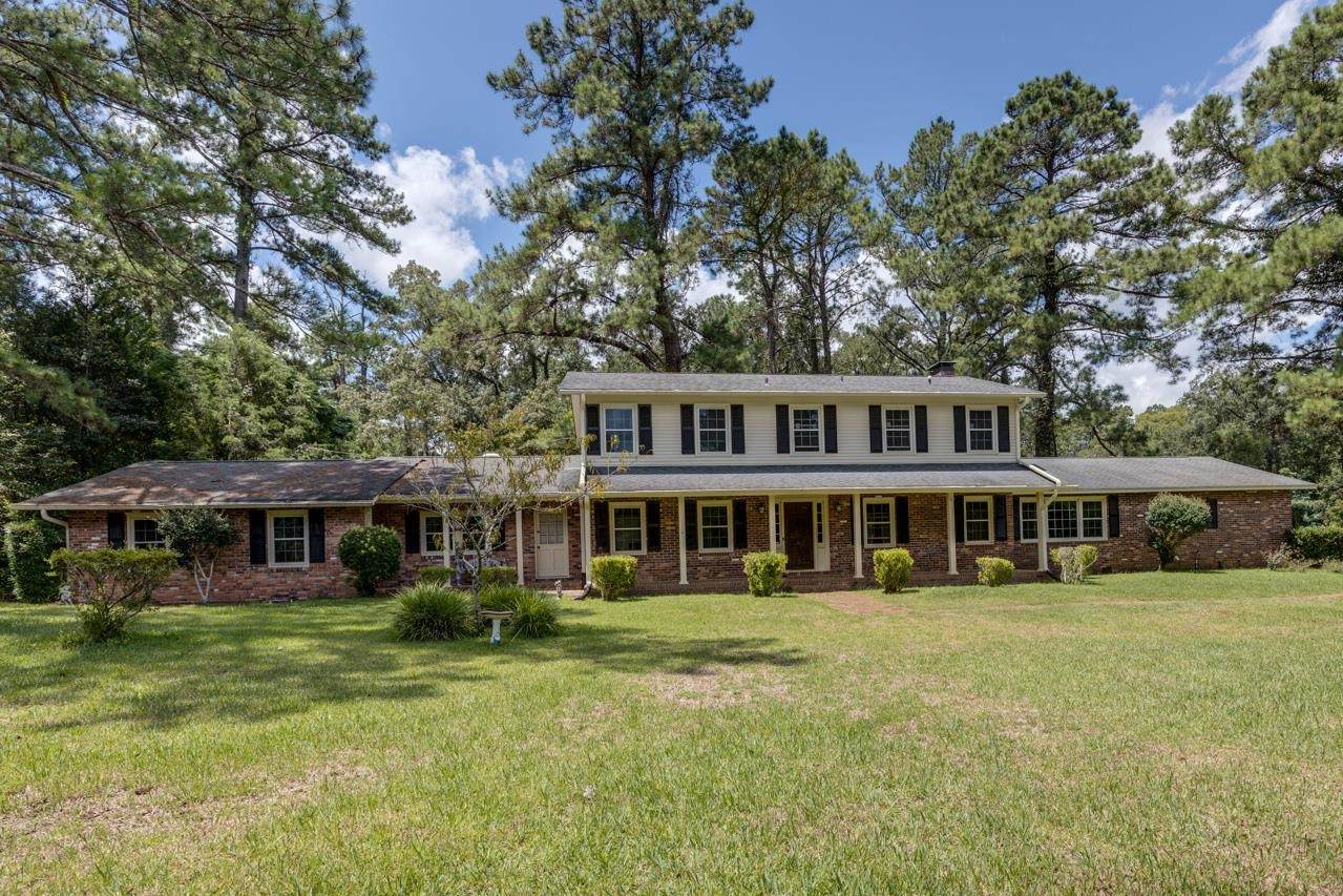 4961 Southern Oaks Drive - Photo 1