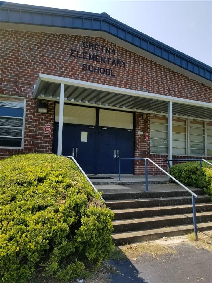 706 Martin Luther King - Photo 1