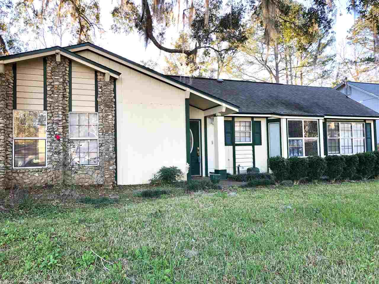 2213 Greenwich - Photo 1