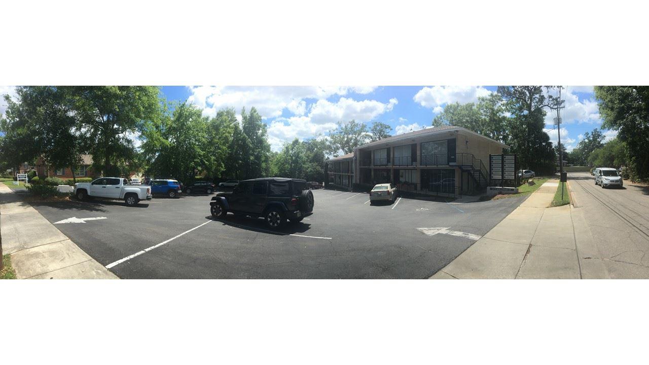 313 Williams - Photo 1