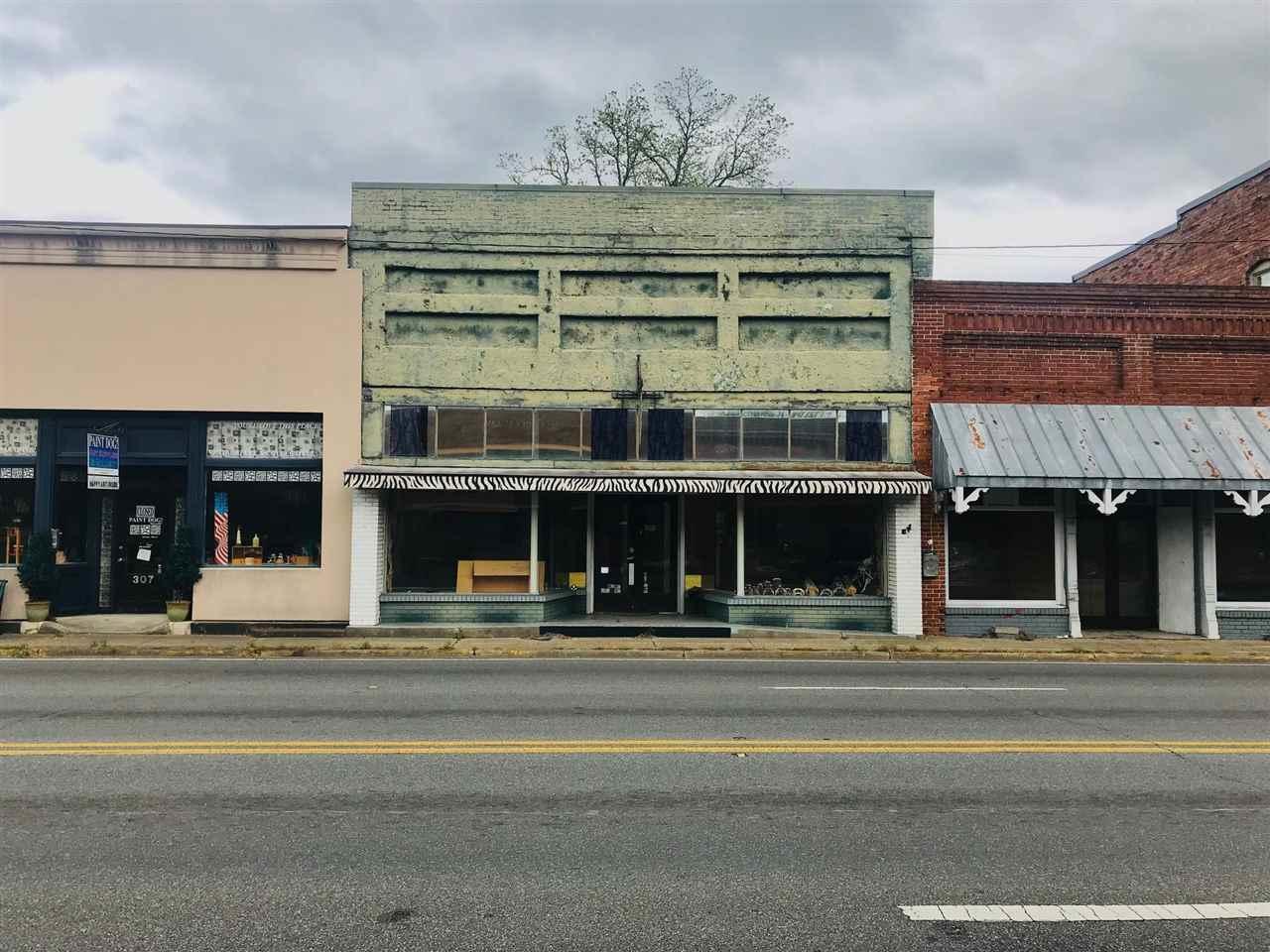 305 Main - Photo 1