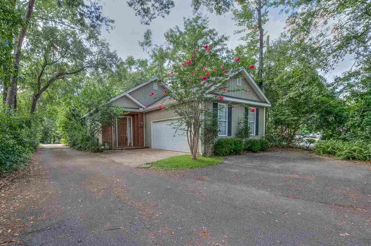 2144 Dellwood - Photo 1