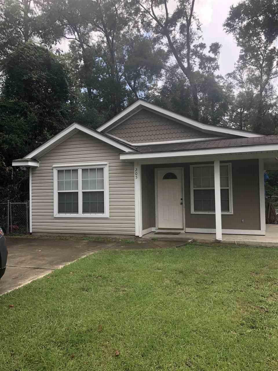 205 Broken Bow - Photo 1