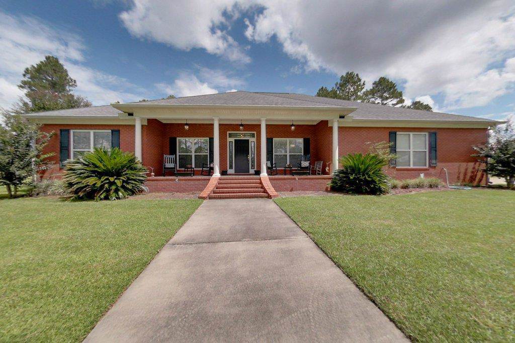 890 Dogwood - Photo 1