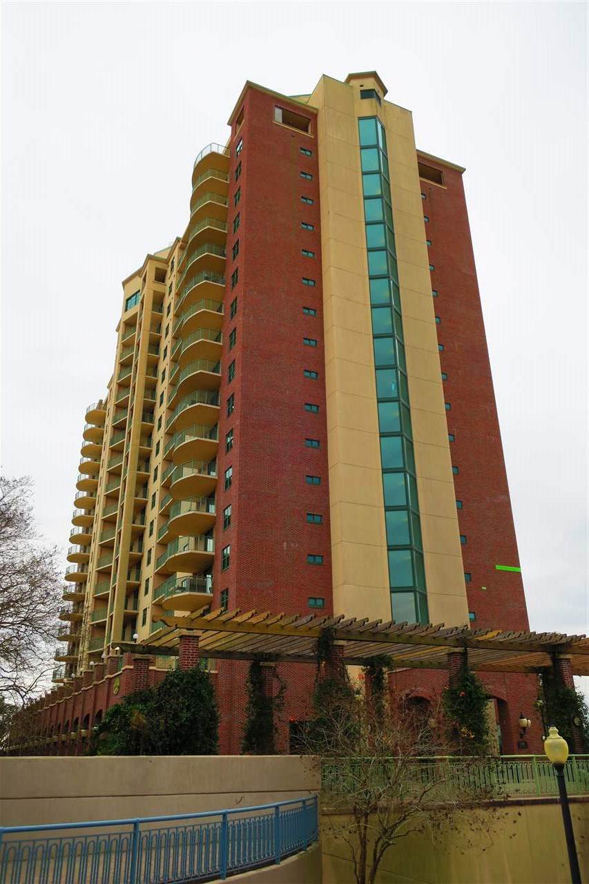300 Duval - Photo 1