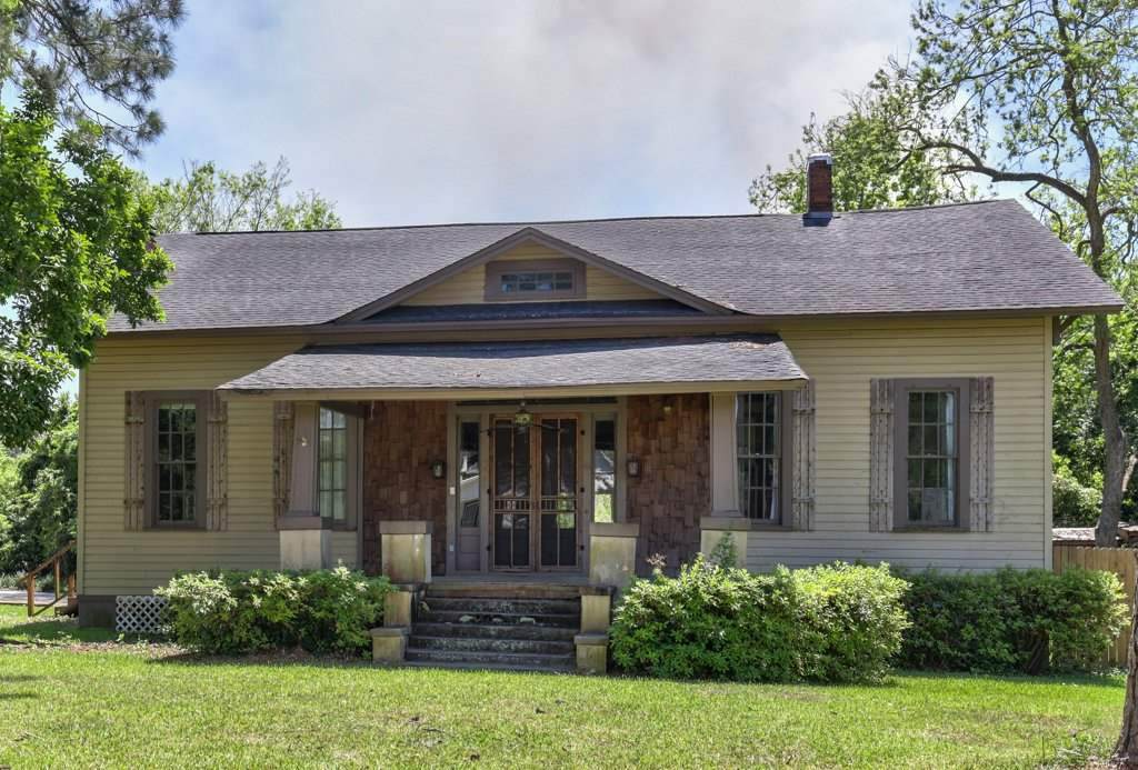 607 King Street - Photo 1