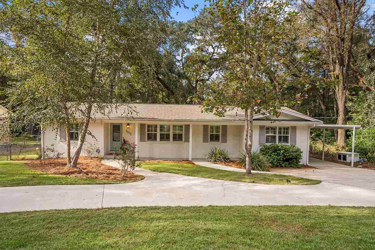2072 Trescott - Photo 1