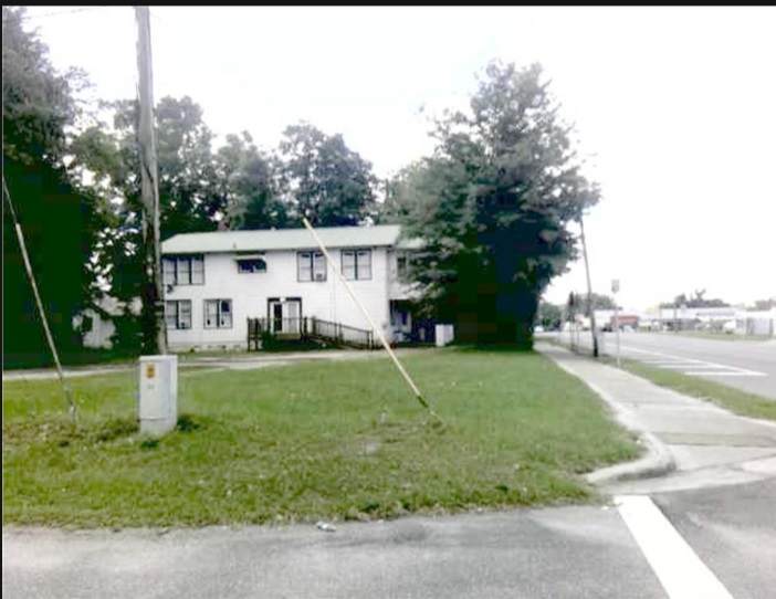 589 Duval Avenue - Photo 1
