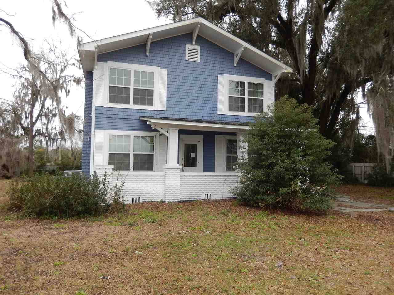 403 Crawford Street - Photo 1