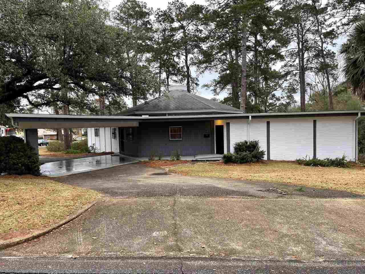 717 9th Street - Photo 1