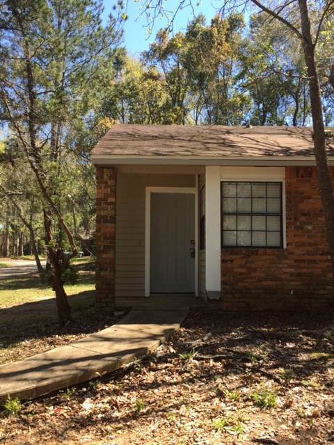 1079 Sutor Road - Photo 1