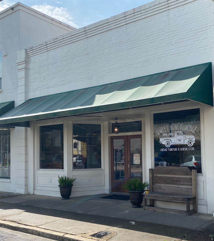185 Dogwood Street - Photo 1