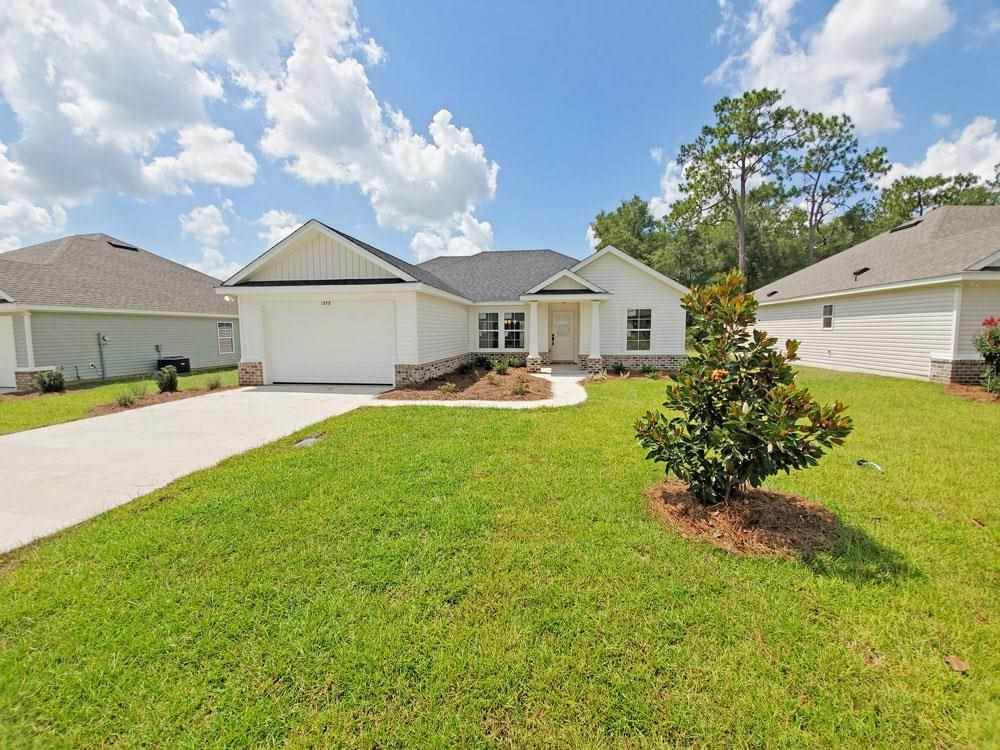 4647 Center Drive - Photo 1