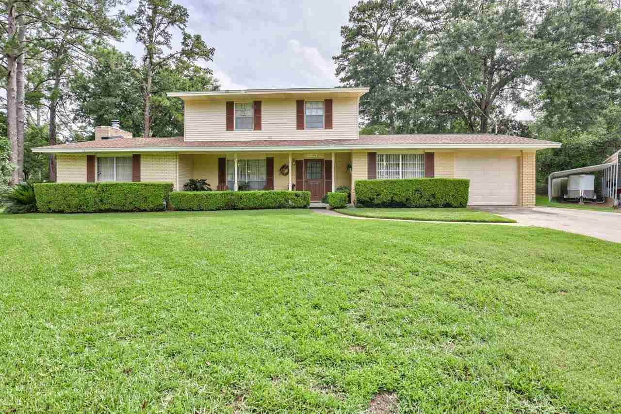 1104 Nandina Court - Photo 1