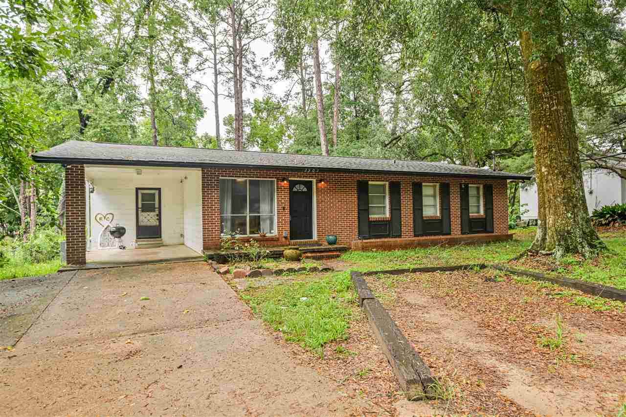 2505 Tupelo Terrace - Photo 1