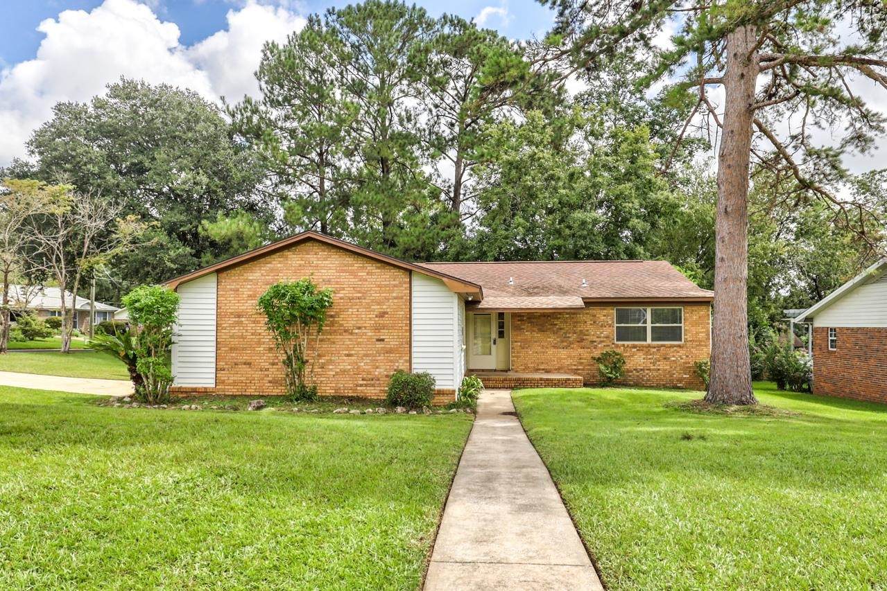 2655 Byron Circle - Photo 1