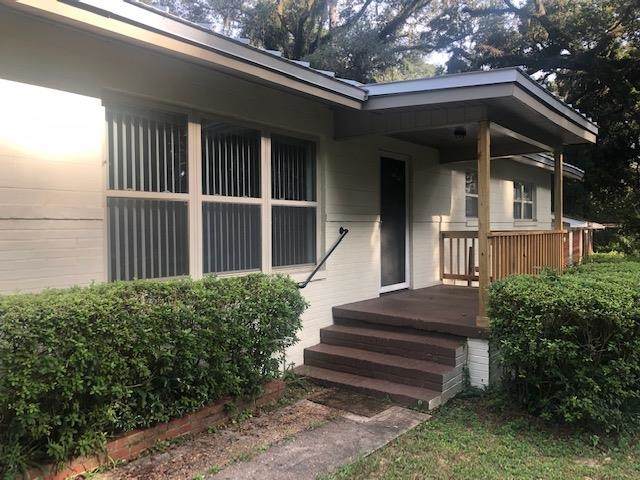 2109 High Road - Photo 1