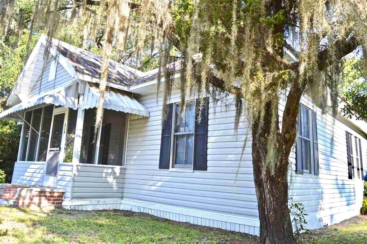 602 Leon Street - Photo 1