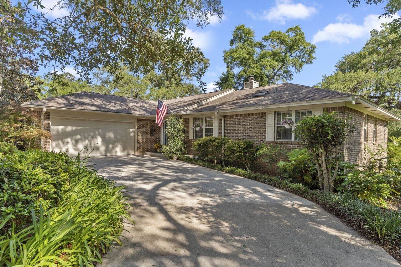 1114 Mimosa Drive - Photo 1