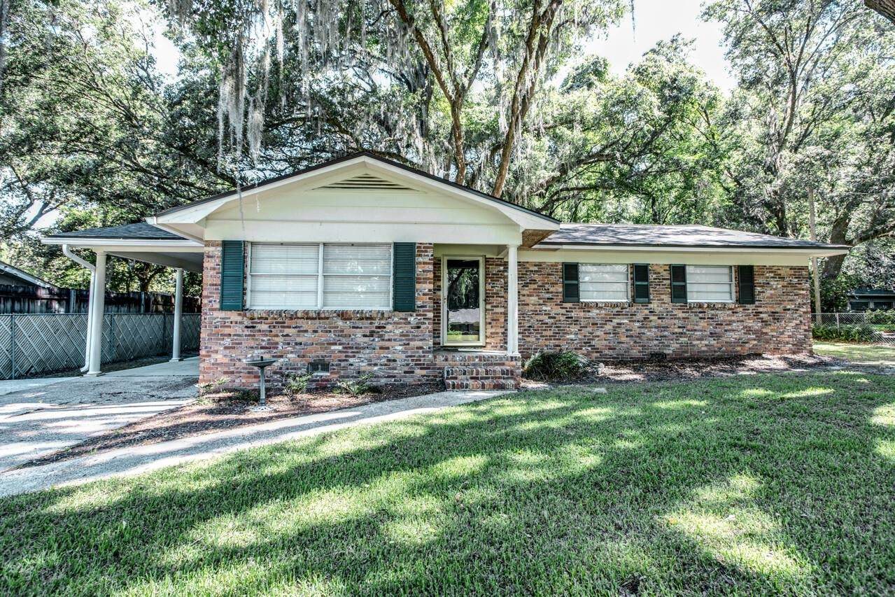2510 Hastings Drive - Photo 1